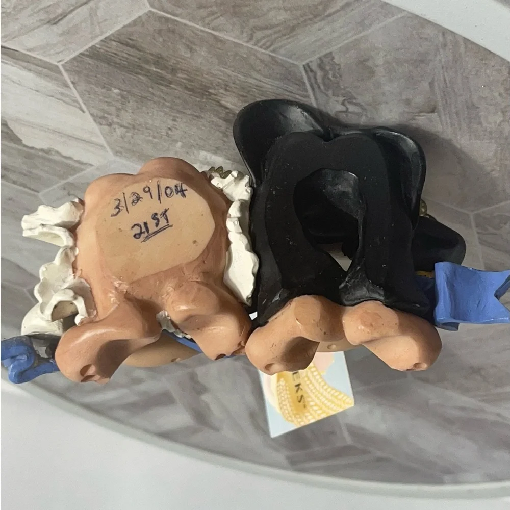 Russ Berrie Angel Cheeks Anniversary Figurine with Tag – 2001 Kirk’s Kritters
